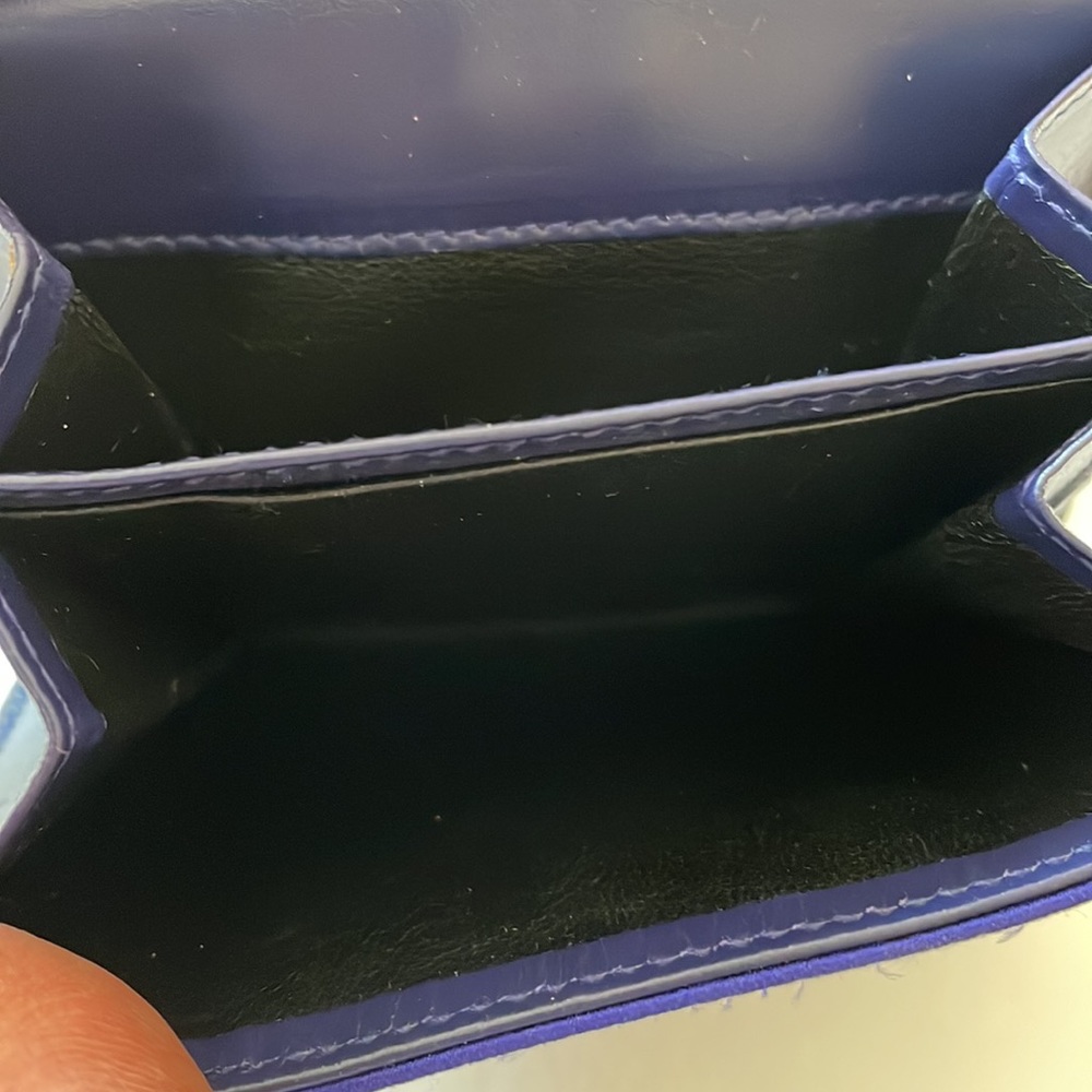 Compact Gucci Wallet. NWOT - Picture 5 of 15
